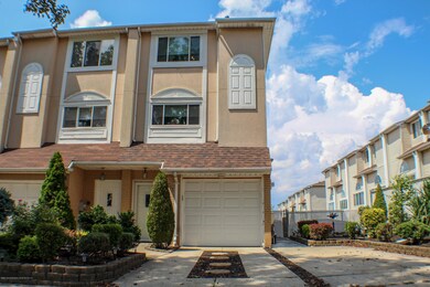 707 Correll Ave, Staten Island, NY 10309 - photo 2