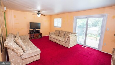 11760 Trophy Ct, Germantown, MD 20876 - photo 7