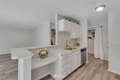 667 4th St NE unit L102, East Wenatchee, WA 98802 - photo 5