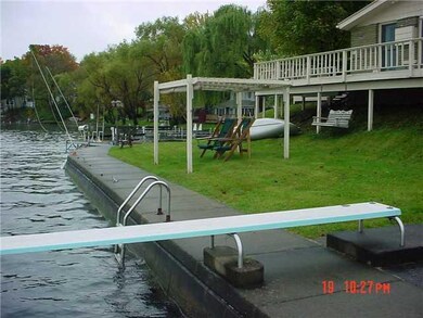 Waterfront/Dock/Pier