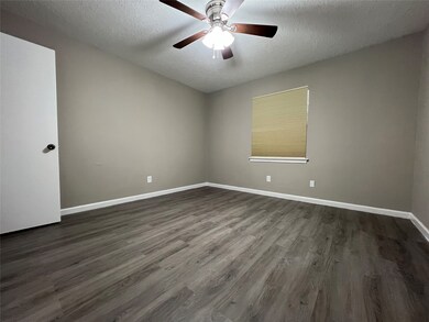 4503 Werner St unit 16, Houston, TX 77022 - photo 6