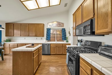 6009 Greybridge Ct, Elk Grove, CA 95758 - photo 6