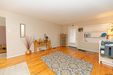 30 Oliver St, Albany, NY 12205 - photo 5