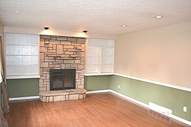 5426 Vinewood Ct, Columbus, OH 43229 - photo 3