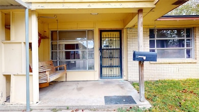 3017 Cedarcrest Dr, Pasadena, TX 77503 - photo 3