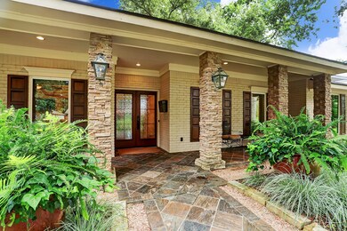 10119 Cedar Creek Dr, Houston, TX 77042 - photo 4