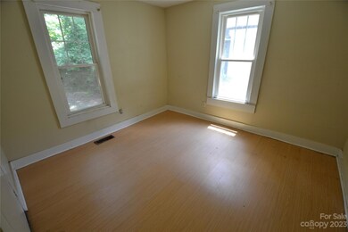 1007 Wilson W Lee Blvd, Statesville, NC 28677 - photo 7