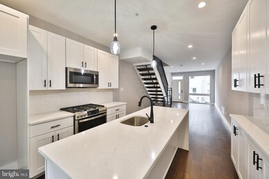 2230 Wilder St, Philadelphia, PA 19146 - photo 7