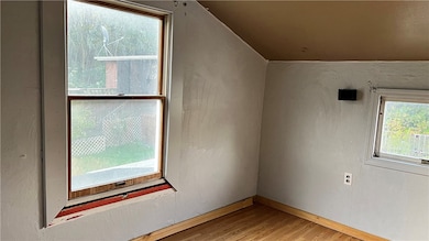 402.5 N 10th St, Apollo Boro, PA 15613 - photo 6