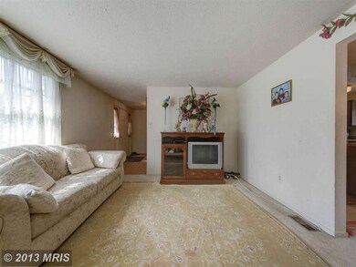 16874 Francis West Ln, Dumfries, VA 22026 - photo 2