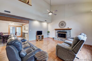 A nice open feeling to your living and dining area