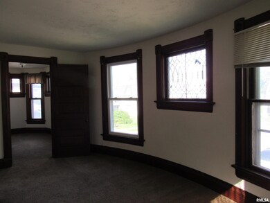 1942 Walling Ct, Davenport, IA 52803 - photo 7