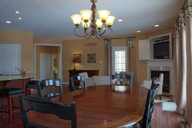 714 Green Meadow Dr, Douglassville, PA 19518 - photo 4