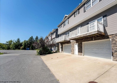 124 Kaustin Dr, Morgantown, WV 26501 - photo 2