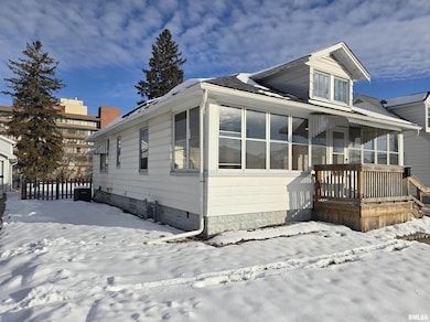 1321 Center St, Pekin, IL 61554 - photo 3