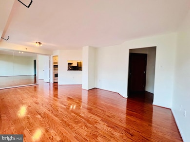 Woodbury Heights Condominium unit 1107, Arlington, VA 22201 - photo 4