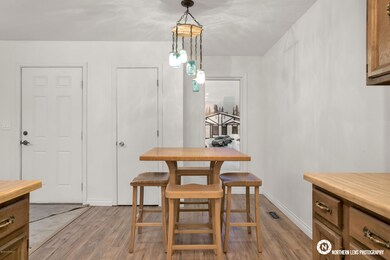 Kitchen_Dining_2