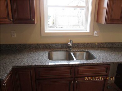 10 Gavel Ave, Warwick, RI 02888 - photo 4