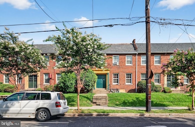 113 35th St NE, Washington, DC 20019 - photo 2