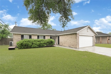 3606 Darling Ave. Pasadena TX offers a double car
