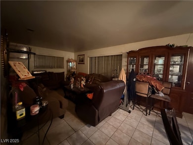 1636 J St, Las Vegas, NV 89106 - photo 3