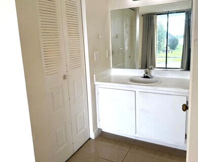 752 Executive Center Dr unit 112, West Palm Beach, FL 33401 - photo 7