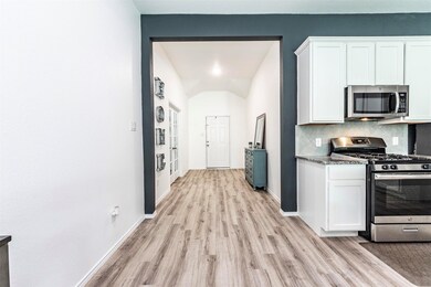 1253 Steed Bluff Dr, Alvin, TX 77511 - photo 6