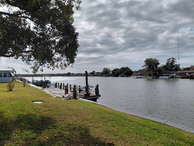 2135 Waterview Dr, Holiday, FL 34691 - photo 3