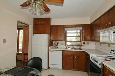 2163 NW 80th Ct, Clive, IA 50325 - photo 6