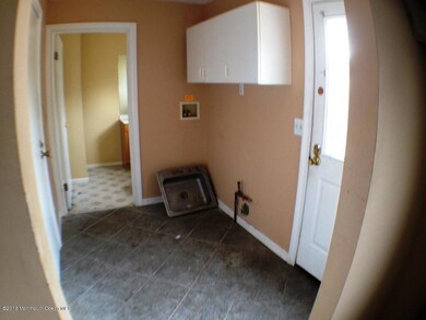 7-LaundryRoom