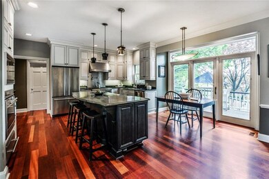 A large center island provides additional seating.