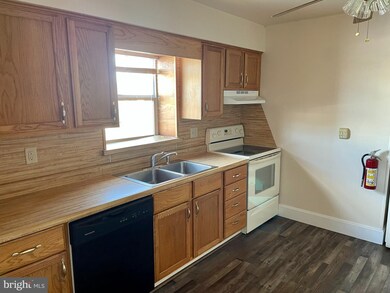 534 Warm Spring Rd unit 1, Chambersburg, PA 17202 - photo 3