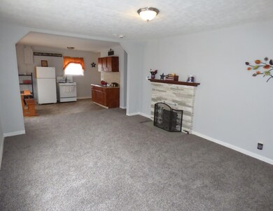 living room/kitchen