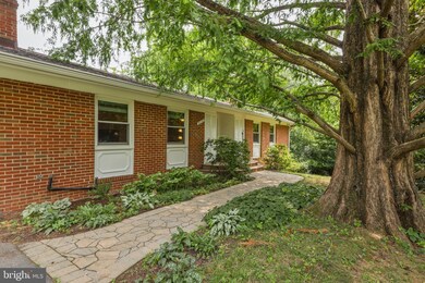 3116 Winifred Dr, Burtonsville, MD 20866 - photo 4