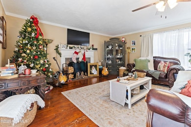 813 James St, Whiteville, NC 28472 - photo 5