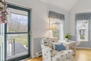 18 Windsor Commons Dr, Kennebunk, ME 04043 - photo 5