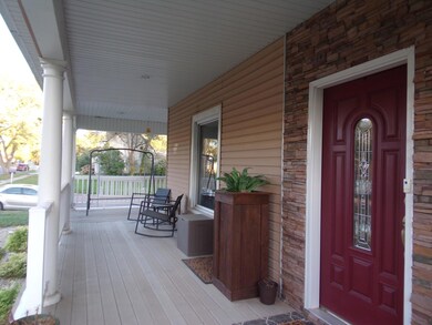 Covered Front Porch