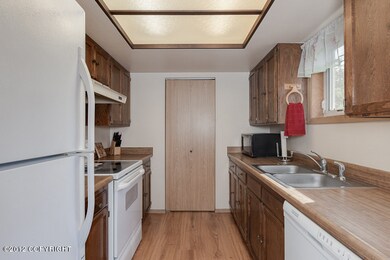 kitchen (2)