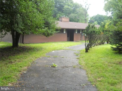 217 Township Line Rd, North Wales, PA 19454 - photo 2