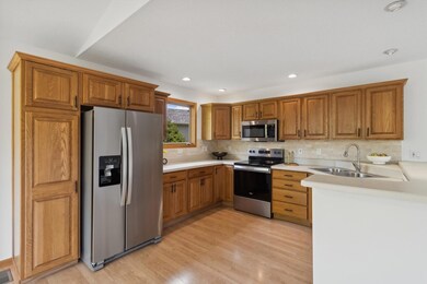 16_4523HemingwayDr_2016_Large