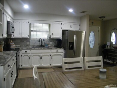 701 Franziska St, Alamo, TX 78516 - photo 4