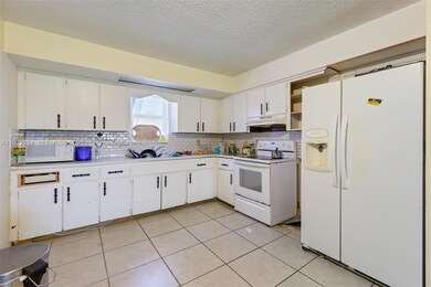4610 Hairland Dr unit 4614, West Palm Beach, FL 33415 - photo 4