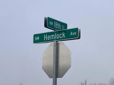 803 NW 18th Ct, Redmond, OR 97756 - photo 3