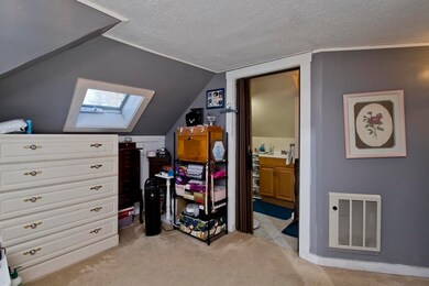 84 Laclede Ave, Chicopee, MA 01020 - photo 7