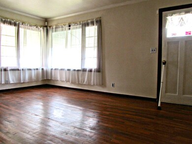 827 S. Waveryly St (5)