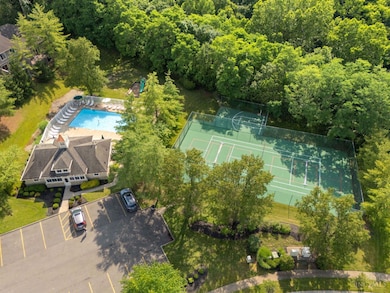 2456 Doeview Ct, Cincinnati, OH 45230 - photo 5