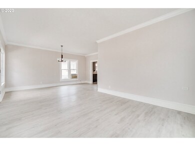 400 E 5th St, Newberg, OR 97132 - photo 5