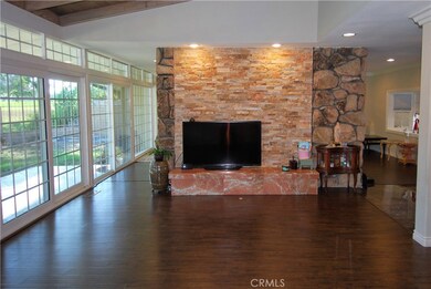 4148 Country Club Dr, Lakewood, CA 90712 - photo 4