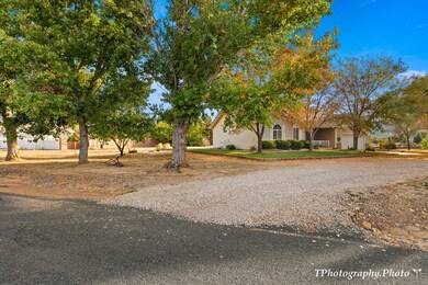 16-web-or-mls-7764 N Wagon Rd-38