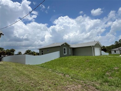 1133 Leader St, Labelle, FL 33935 - photo 2